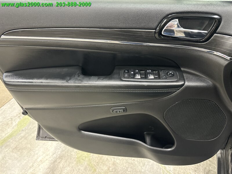 2021 Jeep Grand Cherokee 80th Anniversary Edition - Photo 25 - Bethany, CT 06524