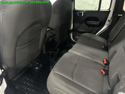 2018 Jeep Wrangler Unlimited Sport S   - Photo 9 - Bethany, CT 06524