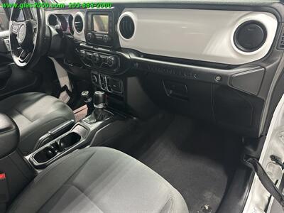 2018 Jeep Wrangler Unlimited Sport S   - Photo 5 - Bethany, CT 06524