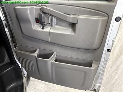 2020 Chevrolet Express LS 3500   - Photo 30 - Bethany, CT 06524