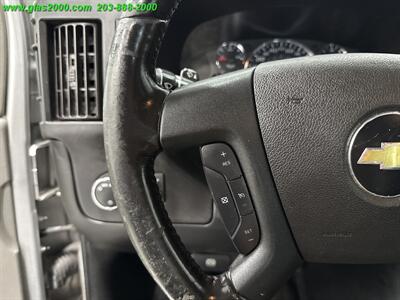 2020 Chevrolet Express LS 3500   - Photo 20 - Bethany, CT 06524