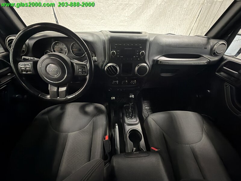 2016 Jeep Wrangler Willys - Photo 6 - Bethany, CT 06524