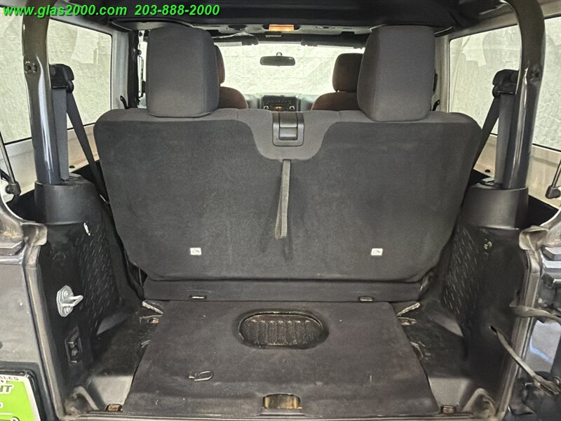 2016 Jeep Wrangler Willys - Photo 9 - Bethany, CT 06524