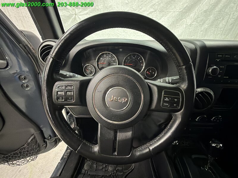 2016 Jeep Wrangler Willys - Photo 4 - Bethany, CT 06524
