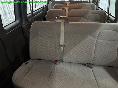 2016 Chevrolet Express LT Passenger   - Photo 10 - Bethany, CT 06524