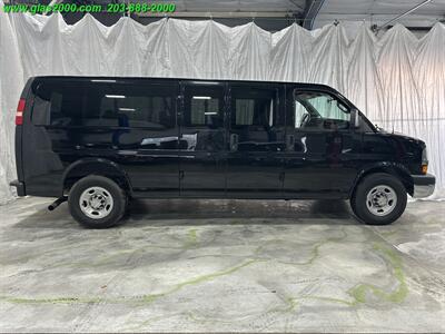 2016 Chevrolet Express LT Passenger   - Photo 14 - Bethany, CT 06524