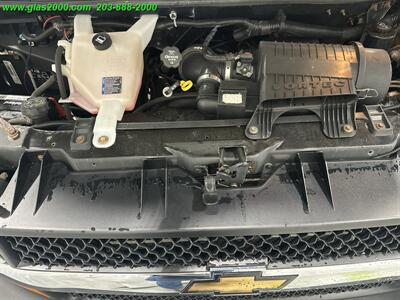2016 Chevrolet Express LT Passenger   - Photo 12 - Bethany, CT 06524