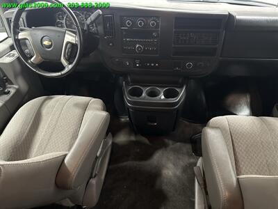 2016 Chevrolet Express LT Passenger   - Photo 6 - Bethany, CT 06524