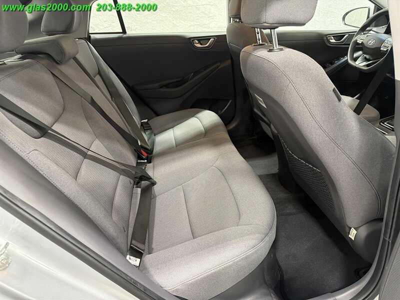 2020 Hyundai IONIQ HYBRID Blue - Photo 10 - Bethany, CT 06524