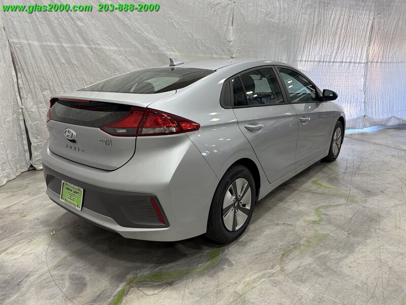 2020 Hyundai IONIQ HYBRID Blue - Photo 8 - Bethany, CT 06524