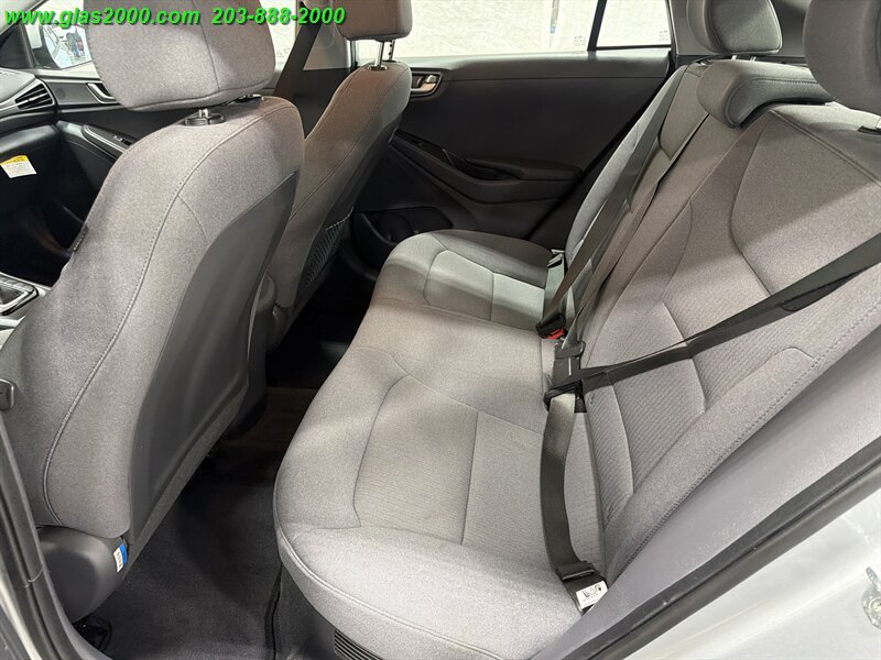 2020 Hyundai IONIQ HYBRID Blue - Photo 9 - Bethany, CT 06524
