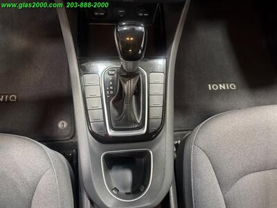 2020 Hyundai IONIQ HYBRID Blue - Photo 24 - Bethany, CT 06524