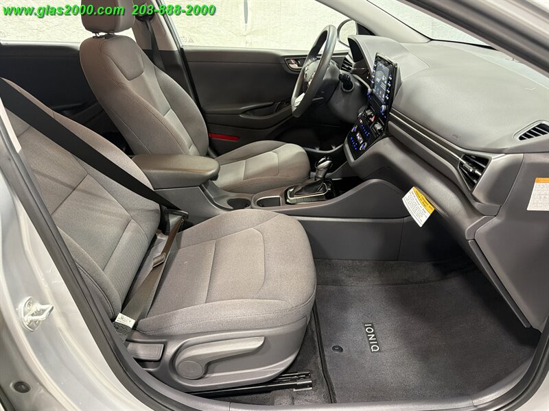 2020 Hyundai IONIQ HYBRID Blue - Photo 21 - Bethany, CT 06524