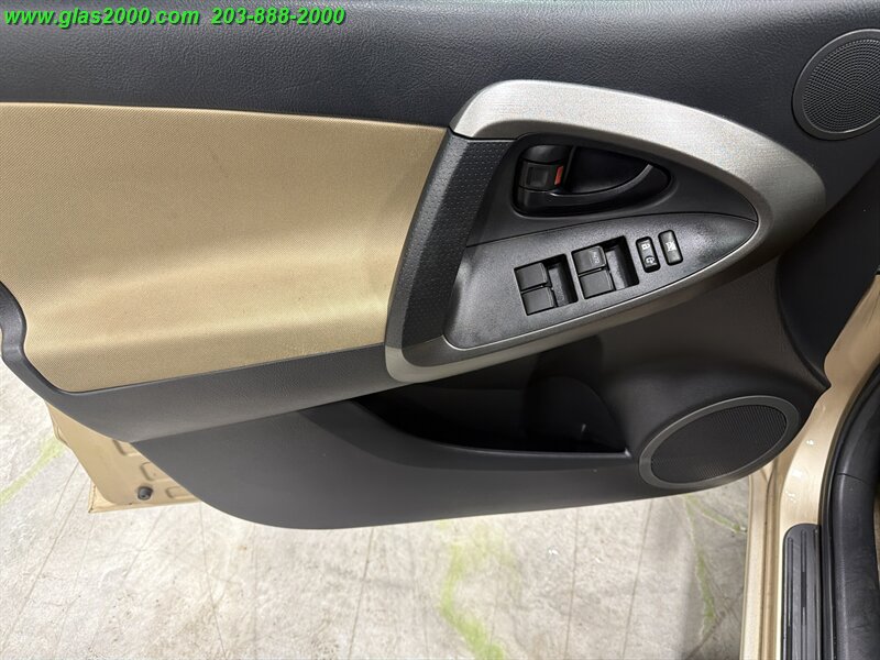 2012 Toyota RAV4 - Photo 28 - Bethany, CT 06524