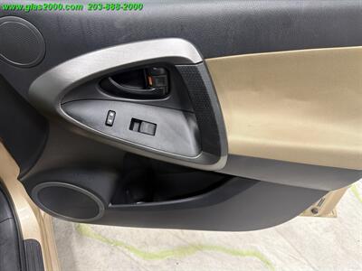 2012 Toyota RAV4 - Photo 29 - Bethany, CT 06524