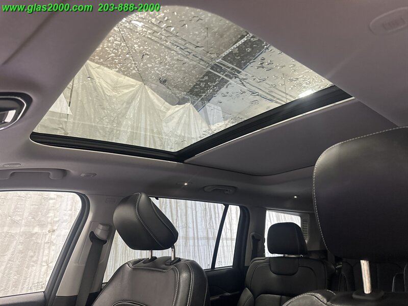 2022 Jeep Grand Cherokee Limited - Photo 12 - Bethany, CT 06524