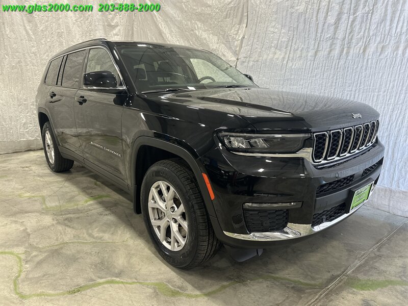 2022 Jeep Grand Cherokee Limited - Photo 2 - Bethany, CT 06524