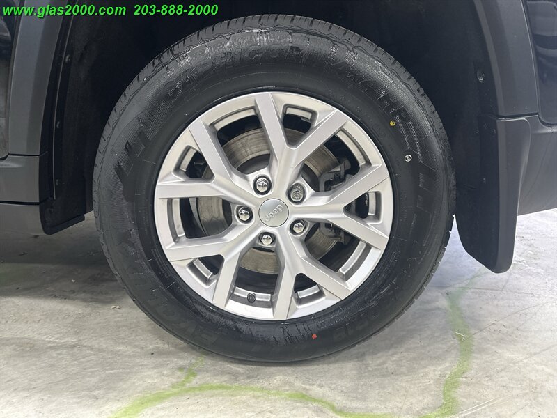2022 Jeep Grand Cherokee Limited - Photo 16 - Bethany, CT 06524
