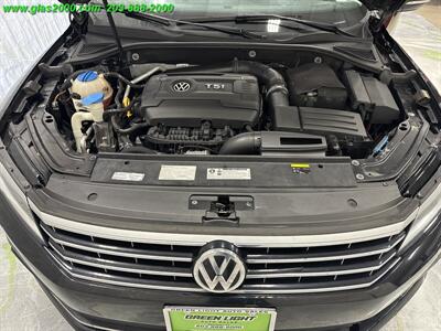 2016 Volkswagen Passat 1.8T SE   - Photo 9 - Bethany, CT 06524