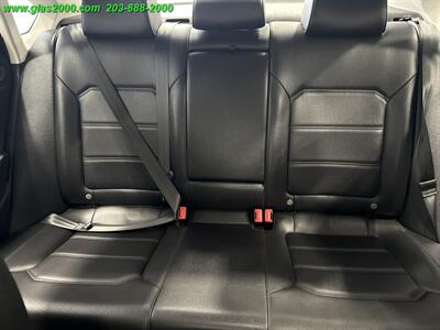 2016 Volkswagen Passat 1.8T SE   - Photo 12 - Bethany, CT 06524