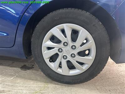2019 Hyundai Elantra SE   - Photo 16 - Bethany, CT 06524