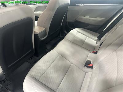 2019 Hyundai Elantra SE   - Photo 9 - Bethany, CT 06524