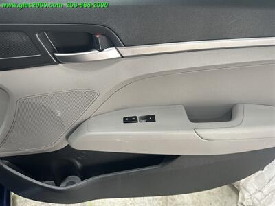 2019 Hyundai Elantra SE   - Photo 26 - Bethany, CT 06524