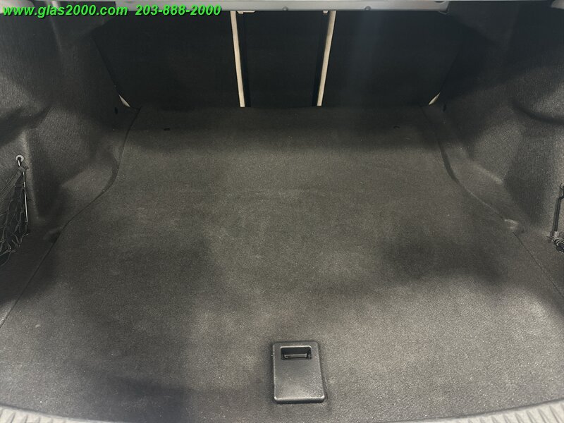 2017 Mercedes-Benz C 300 4MATIC® - Photo 15 - Bethany, CT 06524