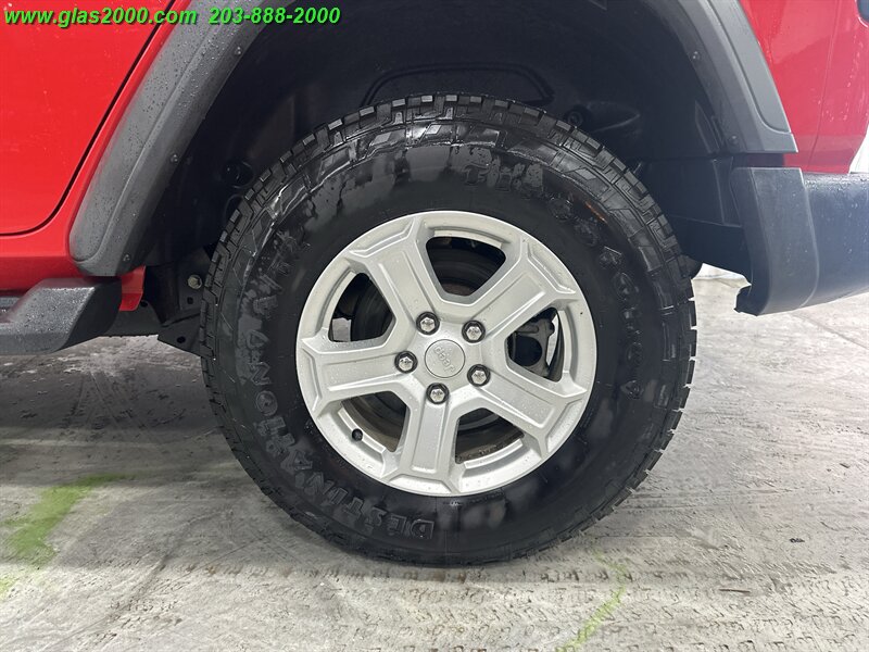 2019 Jeep Wrangler Unlimited Sport - Photo 16 - Bethany, CT 06524