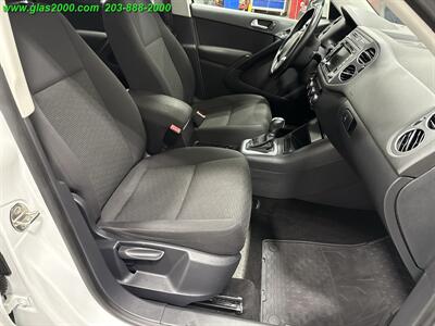 2015 Volkswagen Tiguan S 4Motion   - Photo 5 - Bethany, CT 06524