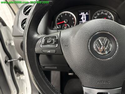 2015 Volkswagen Tiguan S 4Motion   - Photo 21 - Bethany, CT 06524