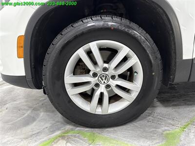 2015 Volkswagen Tiguan S 4Motion   - Photo 16 - Bethany, CT 06524