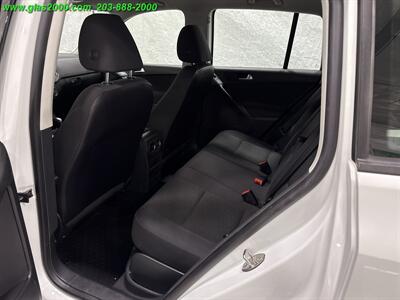 2015 Volkswagen Tiguan S 4Motion   - Photo 10 - Bethany, CT 06524
