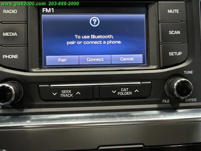 2016 Hyundai SONATA Hybrid SE   - Photo 17 - Bethany, CT 06524