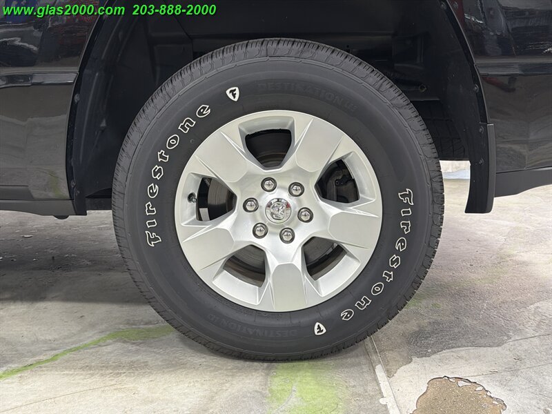 2021 RAM 1500 Big Horn - Photo 16 - Bethany, CT 06524