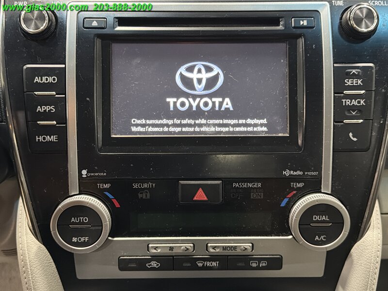 2014 Toyota Camry Hybrid XLE - Photo 17 - Bethany, CT 06524
