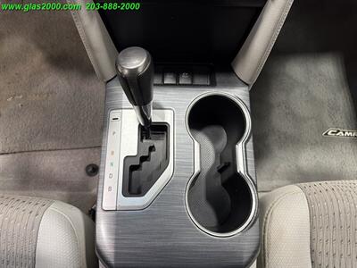 2014 Toyota Camry Hybrid XLE - Photo 24 - Bethany, CT 06524