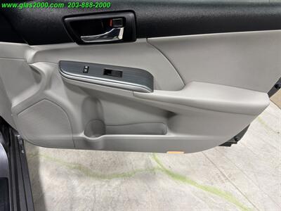 2014 Toyota Camry Hybrid XLE - Photo 29 - Bethany, CT 06524