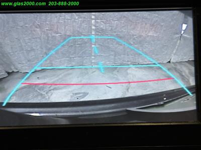 2014 Toyota Camry Hybrid XLE - Photo 11 - Bethany, CT 06524