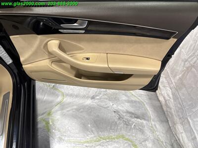 2017 Audi A8 L 3.0T quattro   - Photo 16 - Bethany, CT 06524