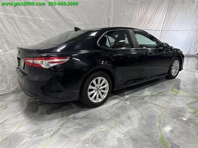 2020 Toyota Camry LE   - Photo 8 - Bethany, CT 06524