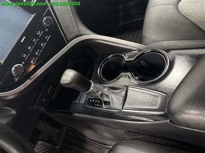 2020 Toyota Camry LE   - Photo 29 - Bethany, CT 06524