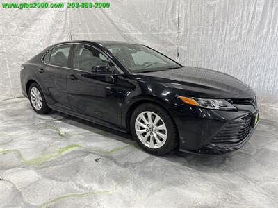 2020 Toyota Camry LE   - Photo 2 - Bethany, CT 06524