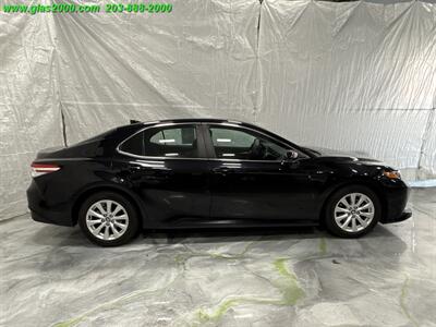 2020 Toyota Camry LE   - Photo 14 - Bethany, CT 06524