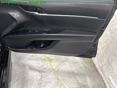 2020 Toyota Camry LE   - Photo 22 - Bethany, CT 06524
