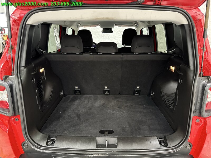 2017 Jeep Renegade Latitude - Photo 15 - Bethany, CT 06524