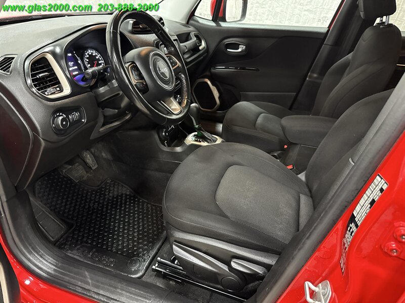 2017 Jeep Renegade Latitude - Photo 3 - Bethany, CT 06524