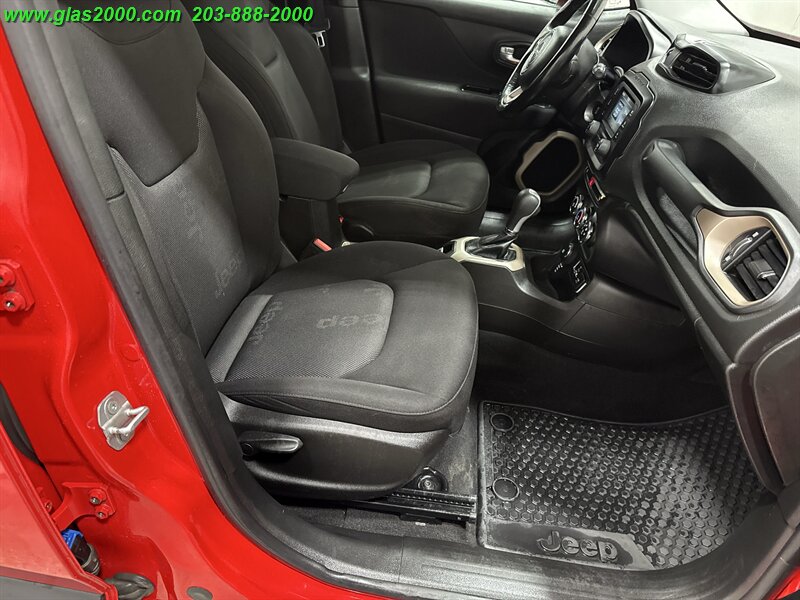 2017 Jeep Renegade Latitude - Photo 5 - Bethany, CT 06524