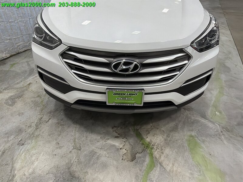 2018 Hyundai Santa Fe SPORT 2.4L - Photo 18 - Bethany, CT 06524