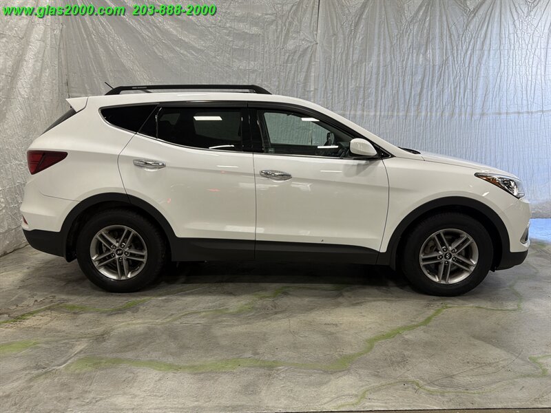 2018 Hyundai Santa Fe SPORT 2.4L - Photo 14 - Bethany, CT 06524